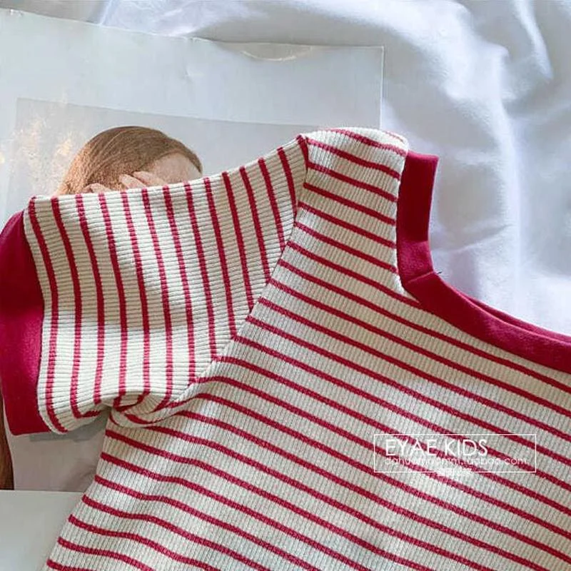 Детская футболка в полоску из органического хлопка с коротким рукавом |