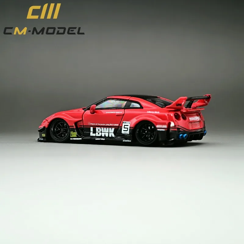 Фото 1:64 Nissan GTR R35 силуэт со сменными колесами, модель автомобиля из литого под давлением сплава, для подростков, для игр, подарок на день рождения. №3
