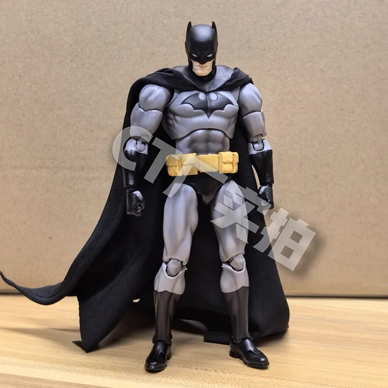 Фото В наличии Ct Toys Batman Hush Mafex 126, черная версия, летучая мышь, человек, Dc, аниме, фигурка, статуя, модель, подарки на заказ, детские игрушки №2