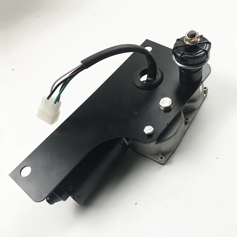 Аксессуары для экскаватора Komatsu PC100/120/200-5 мотор стеклоочистителя в сборе 60-7