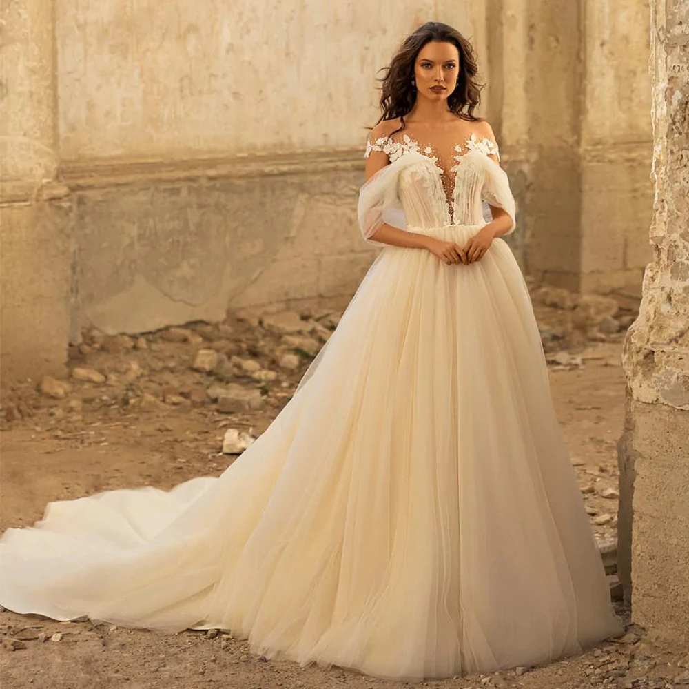 Fashion Scoop Cap Sleeve Wedding Dress Illusion Tulle Applique Off the Shoulder A-Line Floor Length Court Train Bridal Gowns