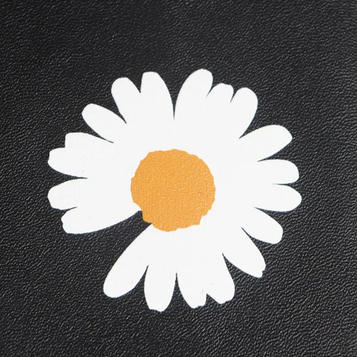 G-Dragon INS The Same Small Daisy Pattern Document Cover Passport Ticket Holder Passport Holder Trendy Travel Passport Cover