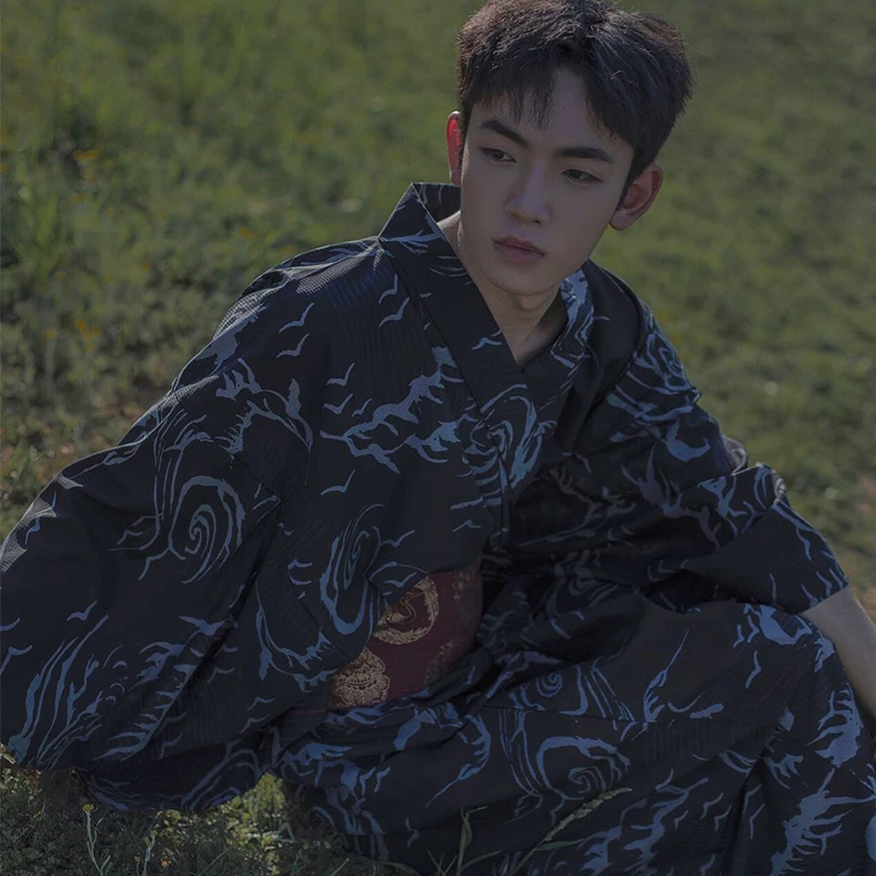 Мужская японская традиционная кимоно халат летний новый юката с поясом домашний наряд винтажный самурайский косплей вечерние платья.