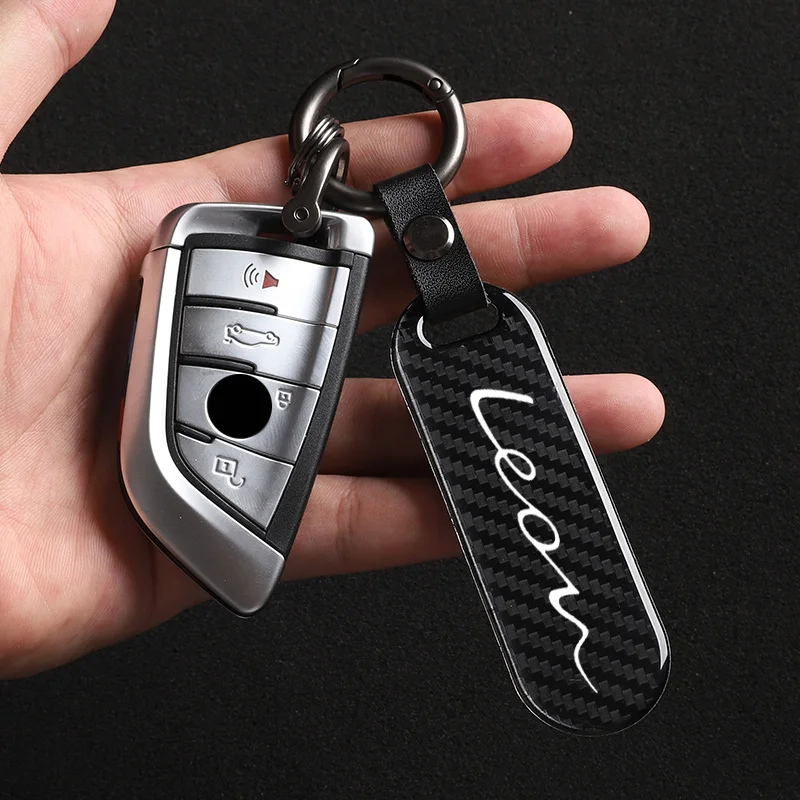 Luxury Carbon Fiber Keychain Car Logo Customization Key Ring For SEAT Leon MK2 MK3 MK4 FR 2018 2019 2021 Accessories