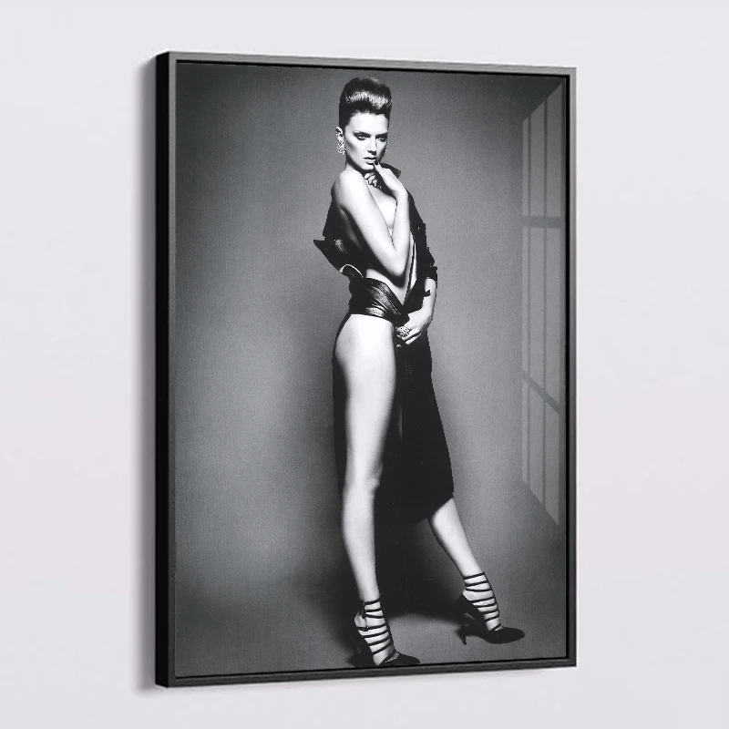 

Supermodel Luxury Poster Prints Figure Canvas Painting Sexy Fashion Woman Leopard Dog Black & White Vintage Photo for Home Decor