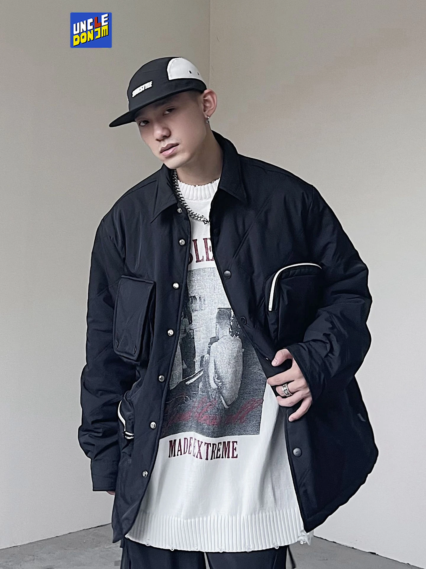 

UNCLEDONJM high street multi-pocket cargo jacket men winter clothing fashion hip hop oversized parka coats puffer jacket