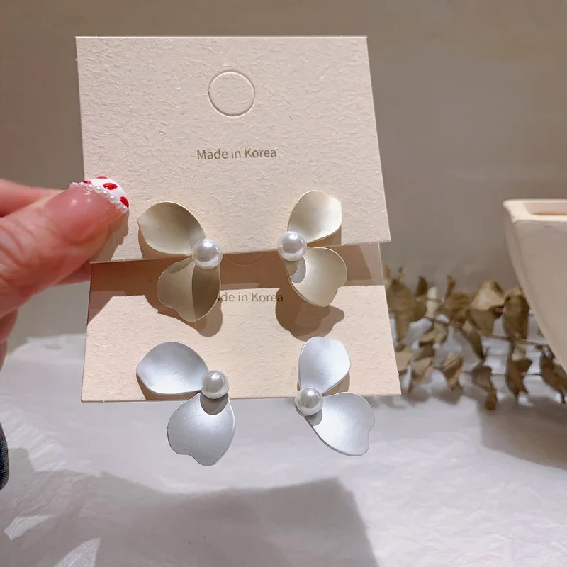 

Cute Flower Earrings Women Simulated Pear Stud Earring Accessories Girls Sweet Candy Summer Elegant Female