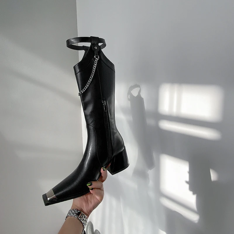 

2022 new Women Knee-high boots 22-24.5 cm cowhide modern boots Pigskin lining +sheepskin Stone long Boots sexy belt buckle