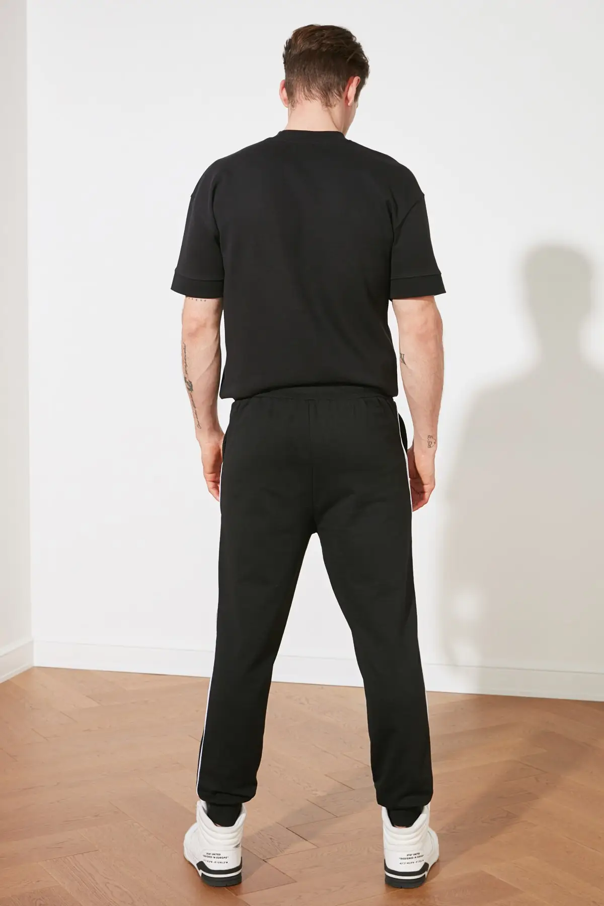 

Trendyol Male Sweatpants TMNSS21EA0169