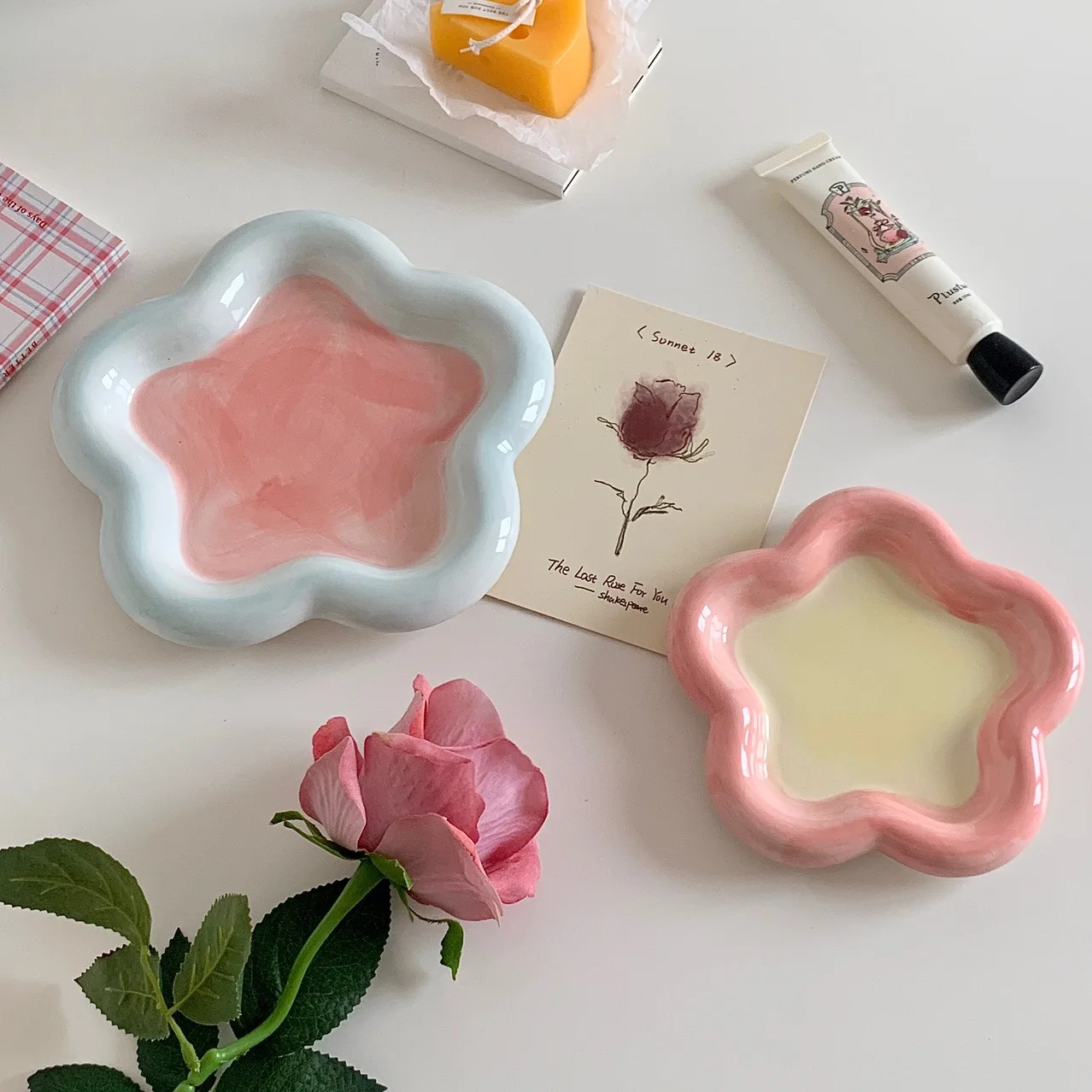 

Korean Flat Plate Hand Paint Jewelry Storage Tray Dessert Plate Fruit Storage Cute Dish Ceramic Plates Candy Flat Bowl