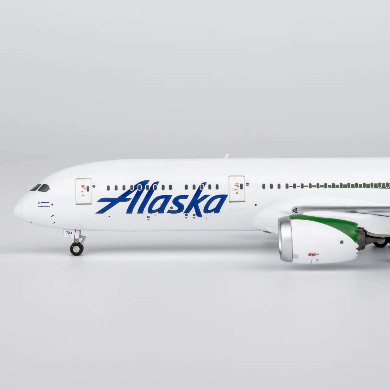 Фото Коллекционная модель самолета NG Models 1:400 Alaska Airlines 
