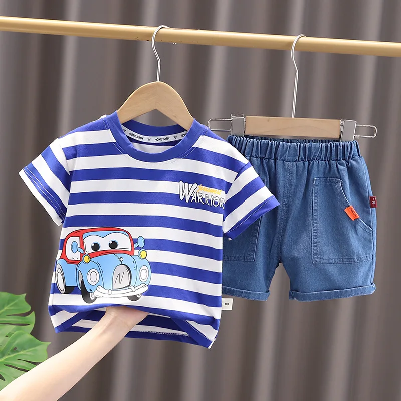 

Футболка и джинсовые шорты для мальчиков, на возраст от 1 до 5 лет