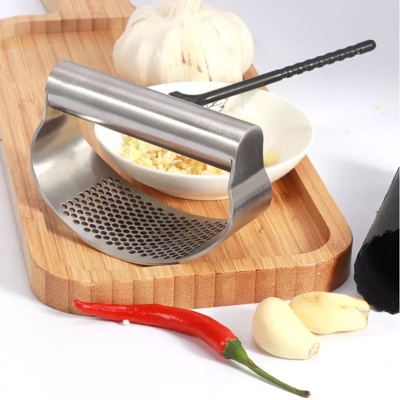

Stainless Steel Garlic Press Curved Garlic Grinding Slicer Chopper Multi-function Manual Garlic Presses Cooking Gadgets Tool