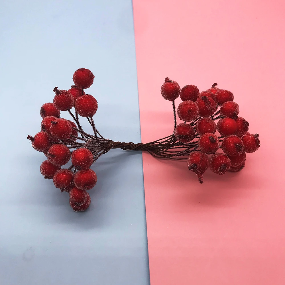 Искусственные ягоды Холли красные 40 шт