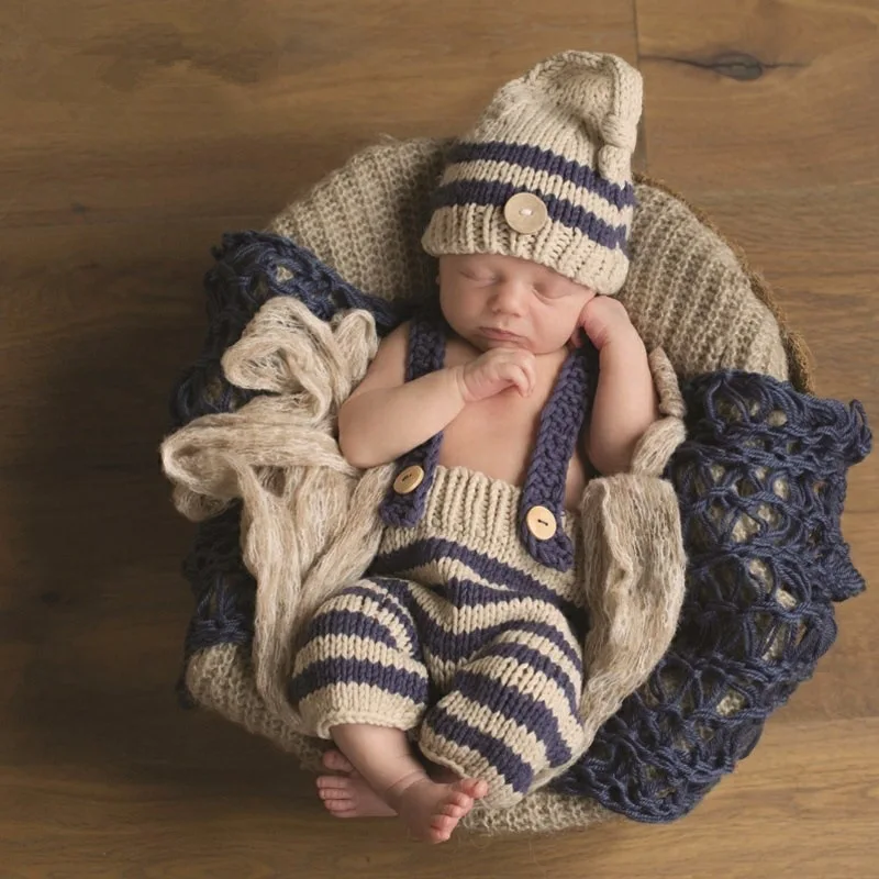 

2pcs/set Newborn Full Moon Shooting Knitted Soft Suit Clothing Wool Bodysuit Long Tail Cap Kit Infants Knitting Props