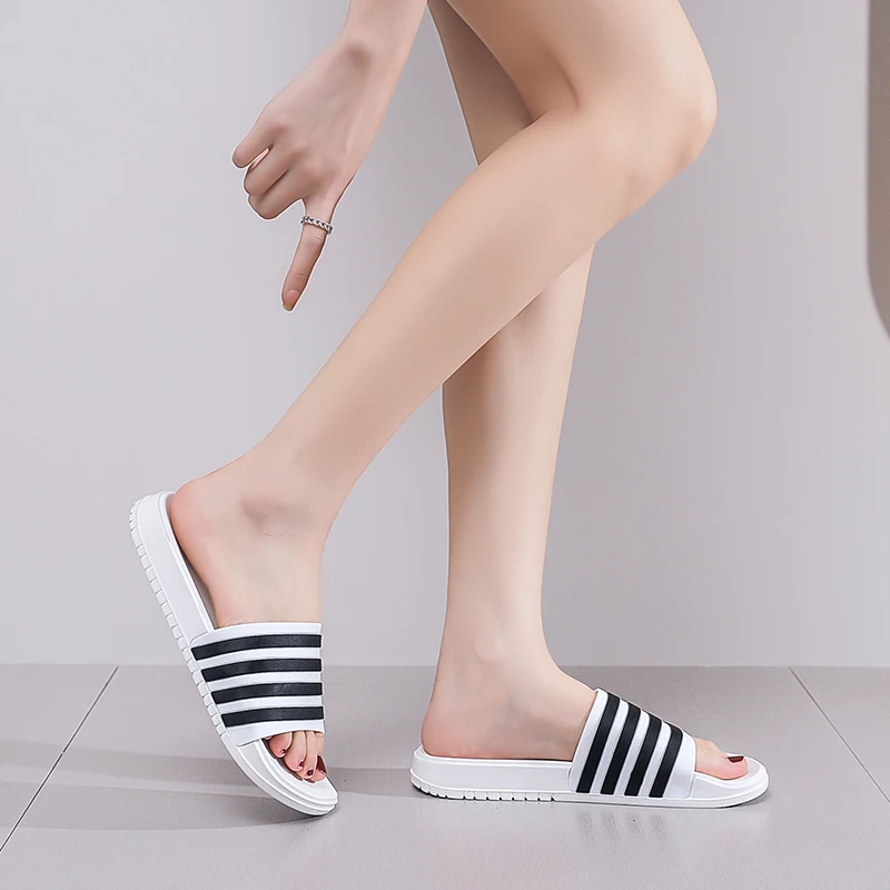 Брендовые тапочки для мужчин и женщин летние полосатые шлепанцы бассейна пара