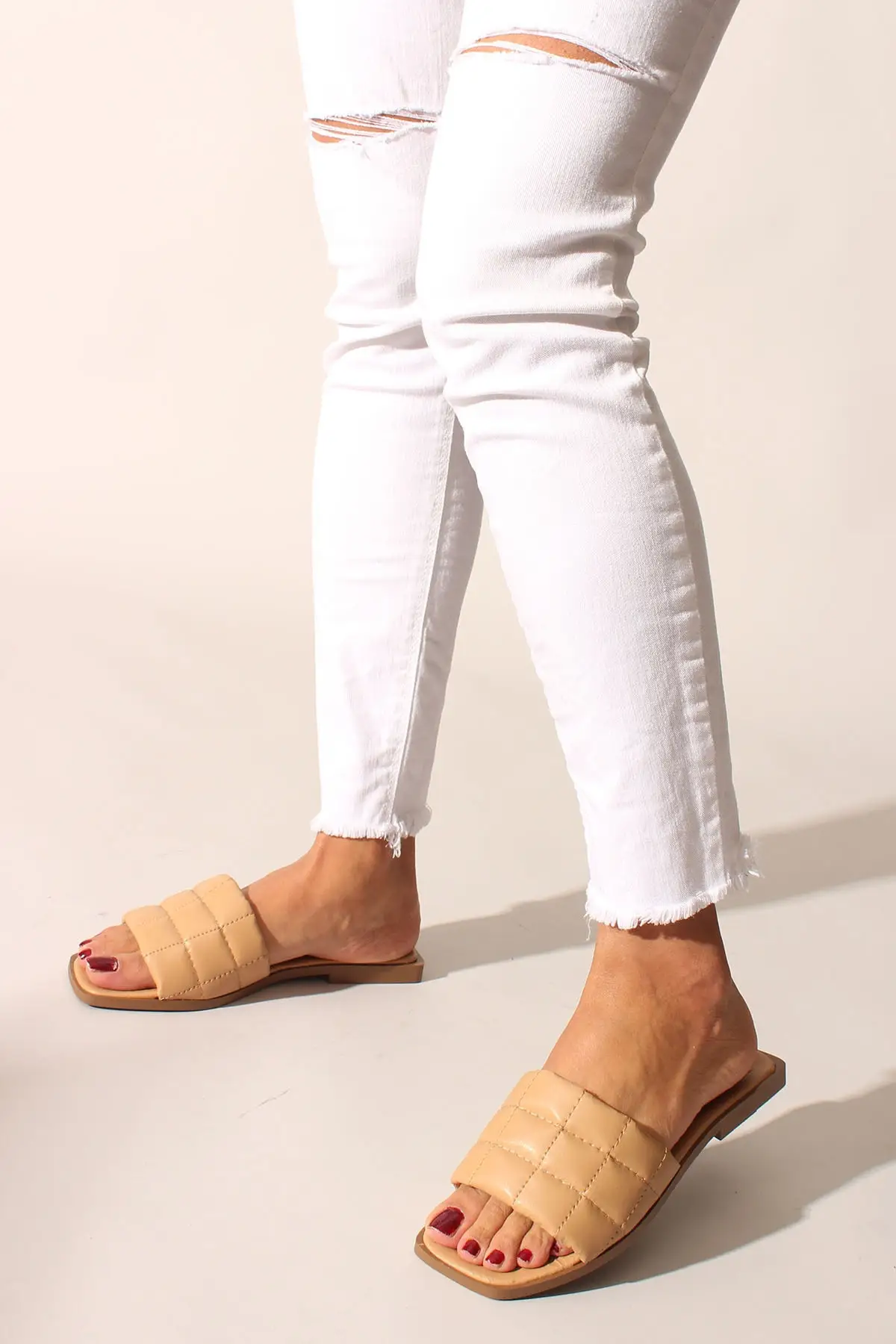 

Mink skin women slippers