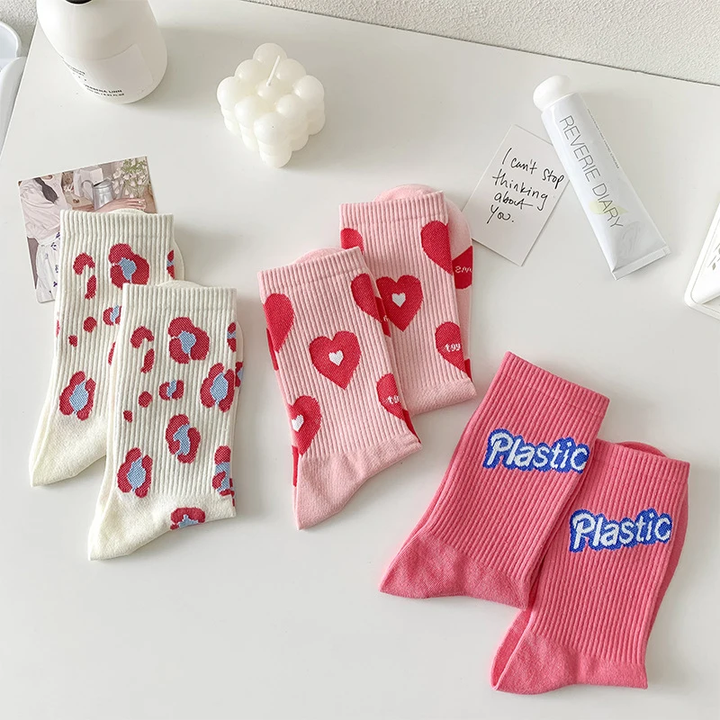 New Heart Strawberry Sweet Love Girl Socks Women's Middle Tube Socks Cute Lovely Fruit Pink Cotton Casual Socks