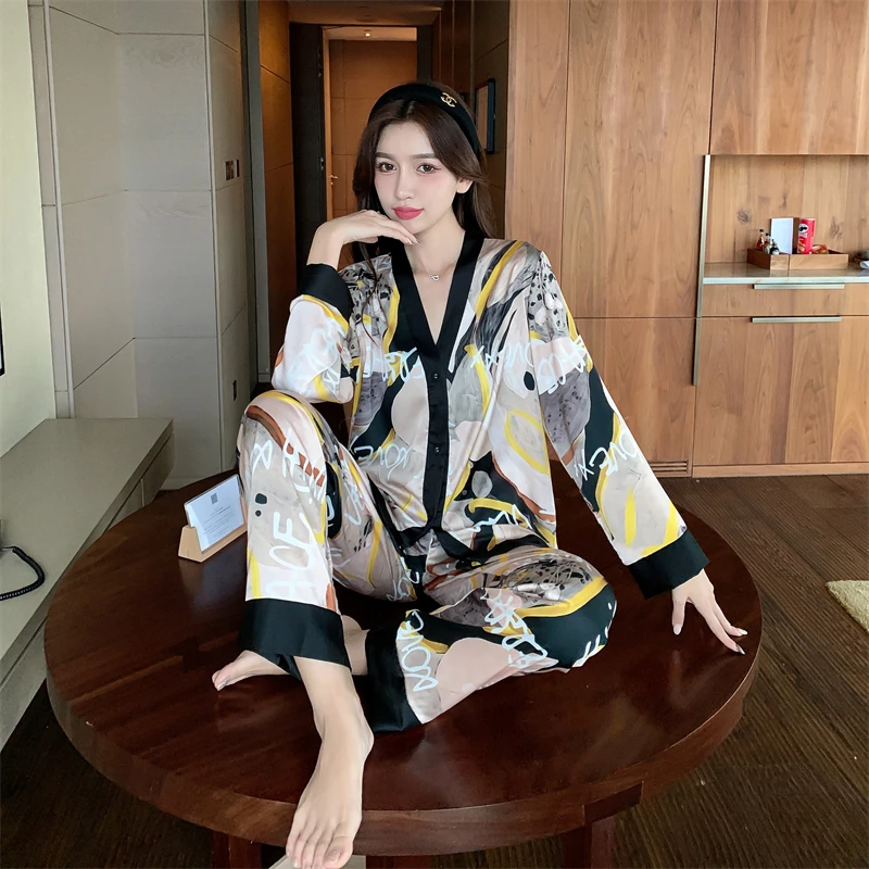 Women's Pajamas Set V Neck Design Luxury Cross Letter Print Sleepwear Silk Like Home Clothes XXL Large Size Nightwear