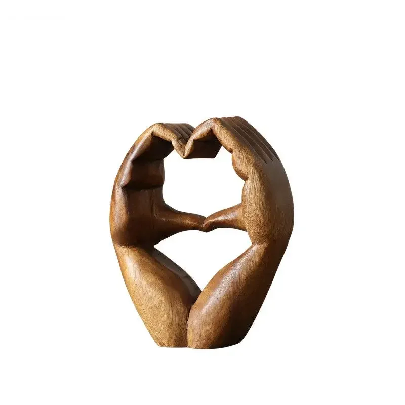 Ornements sculpmsы в деревянном сердечнике