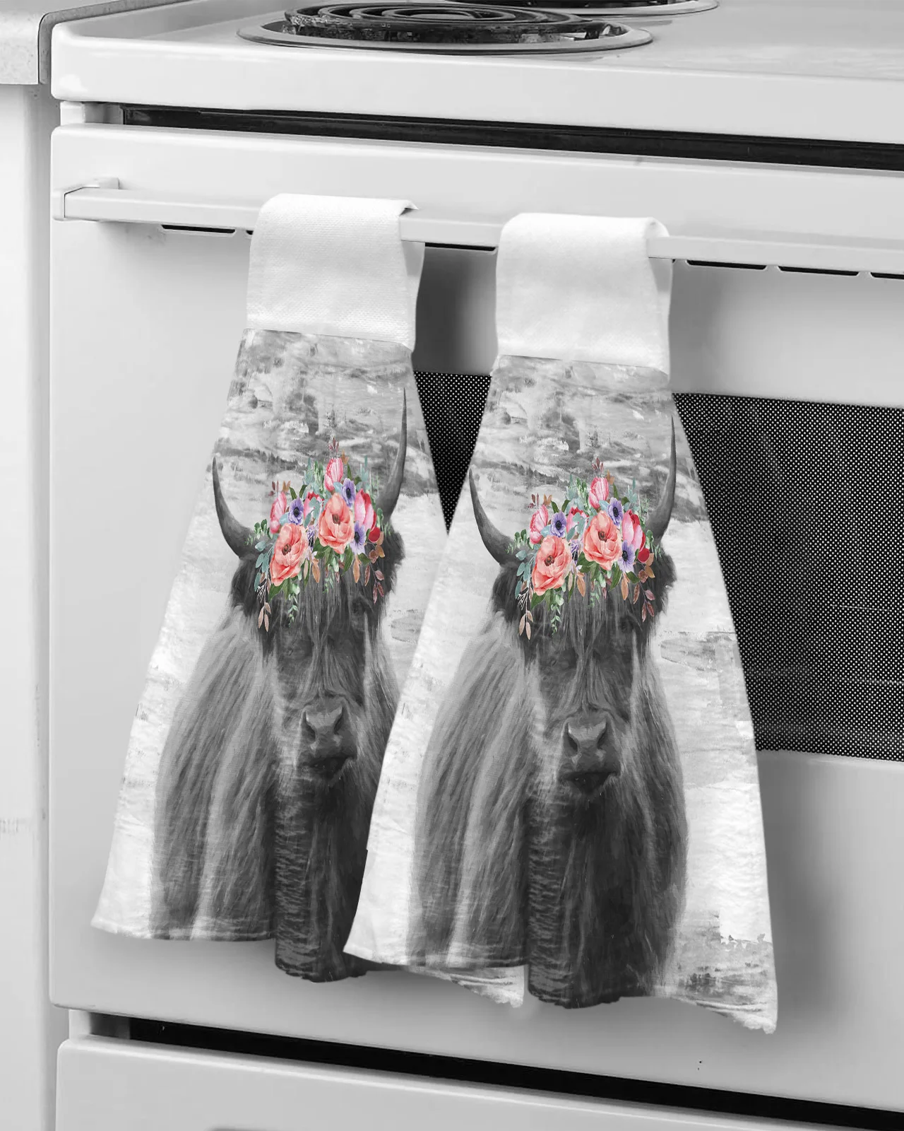 

Idyllic Farm Animal Highland Cattle Hand Towel Microfiber Hanging Wipes Cloth Cleaning Towel Bathroom Kitchen Tools Accessories