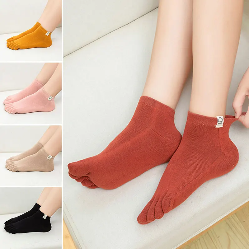 

Классические однотонные женские хлопковые носки с пятью пальцами, короткие носки с дезодорирующим эффектом, женские дышащие мягкие эласти...