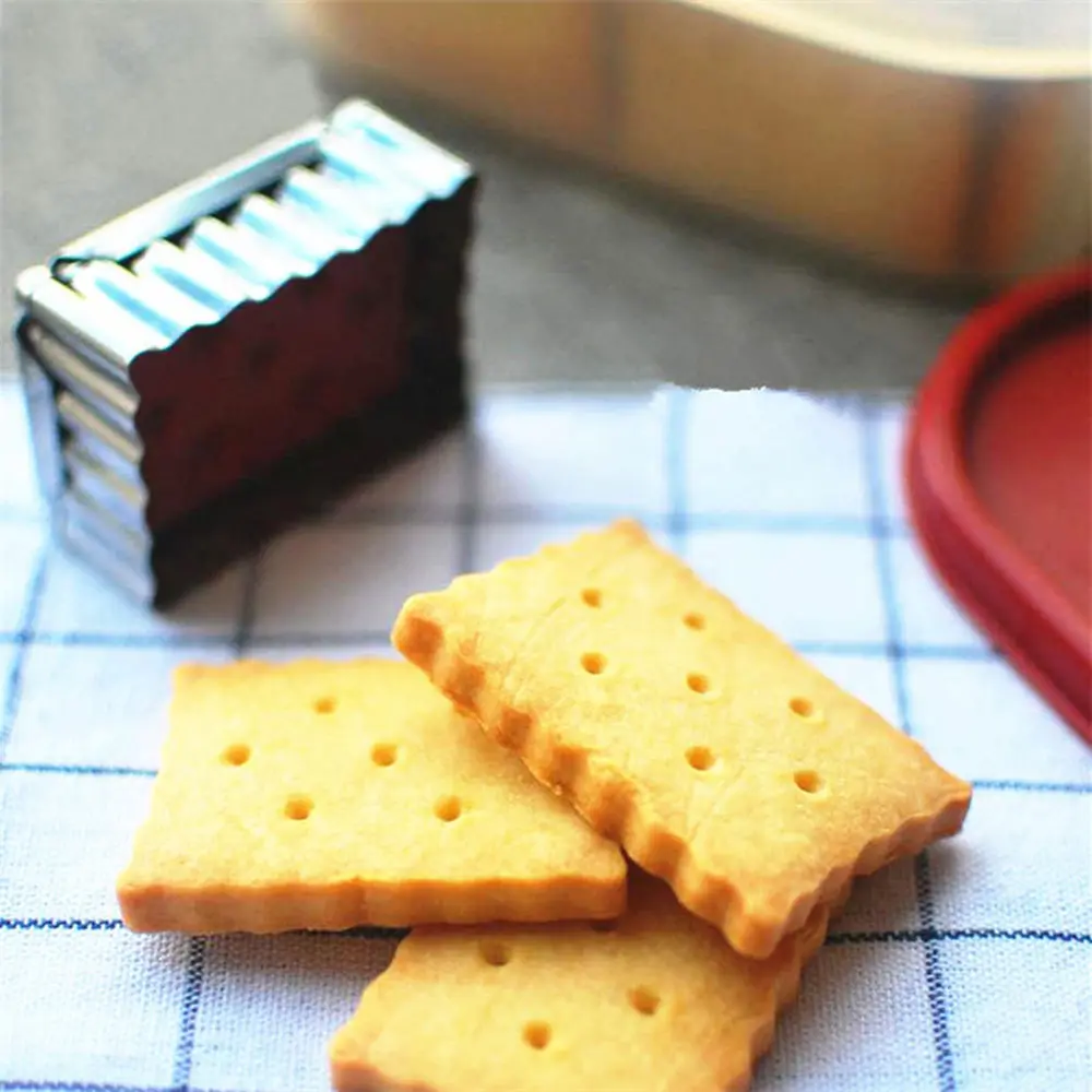 

1Pcs Classical Shape Cookie Chocolates Cake Mold Stainless Steel Spring Press Fondant Biscuit Cutters Cupcake Decoration Tools