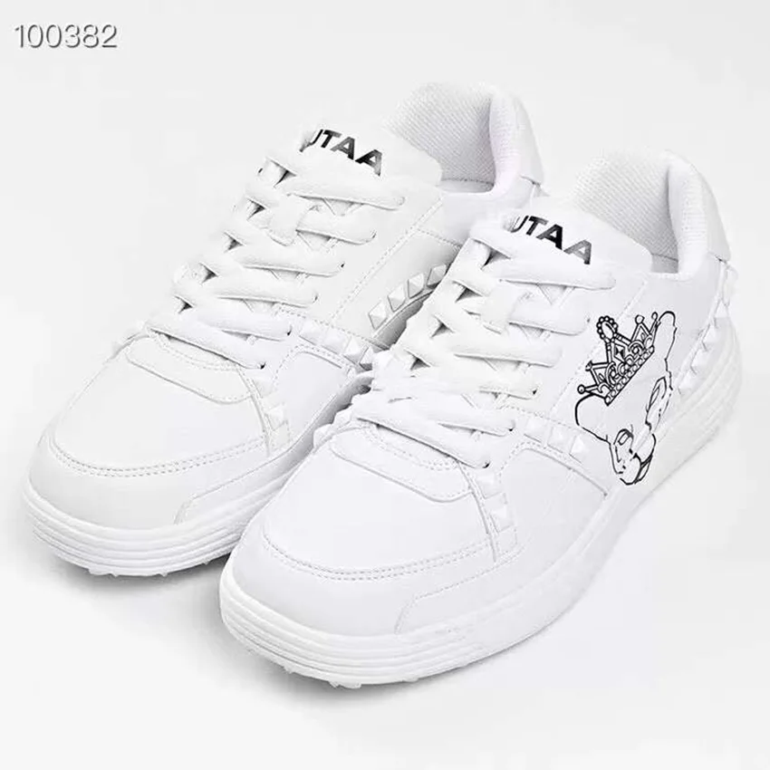 

Golf Shoes Women's Fashion Rivet Style Sports Shoes