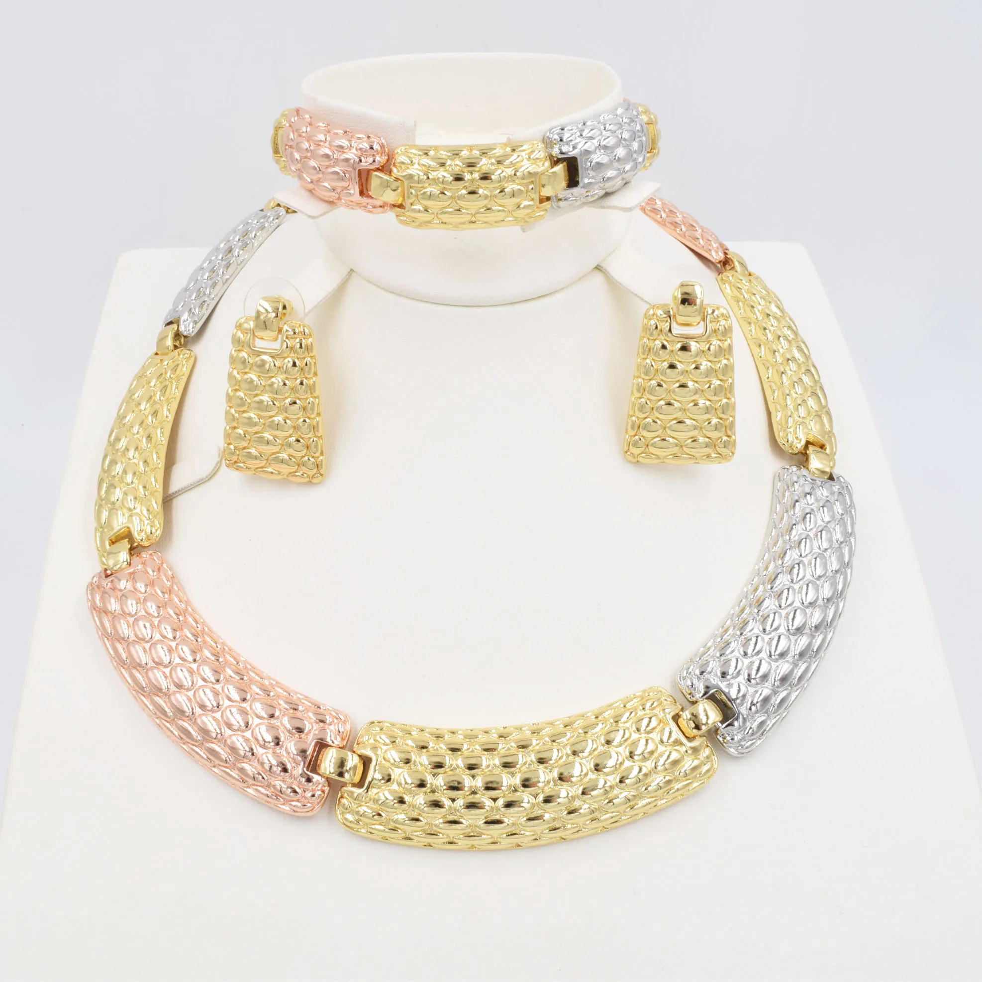 

High Quality Ltaly 750 Gold color Jewelry Set For Women african beads jewlery fashion necklace set earring jewelry