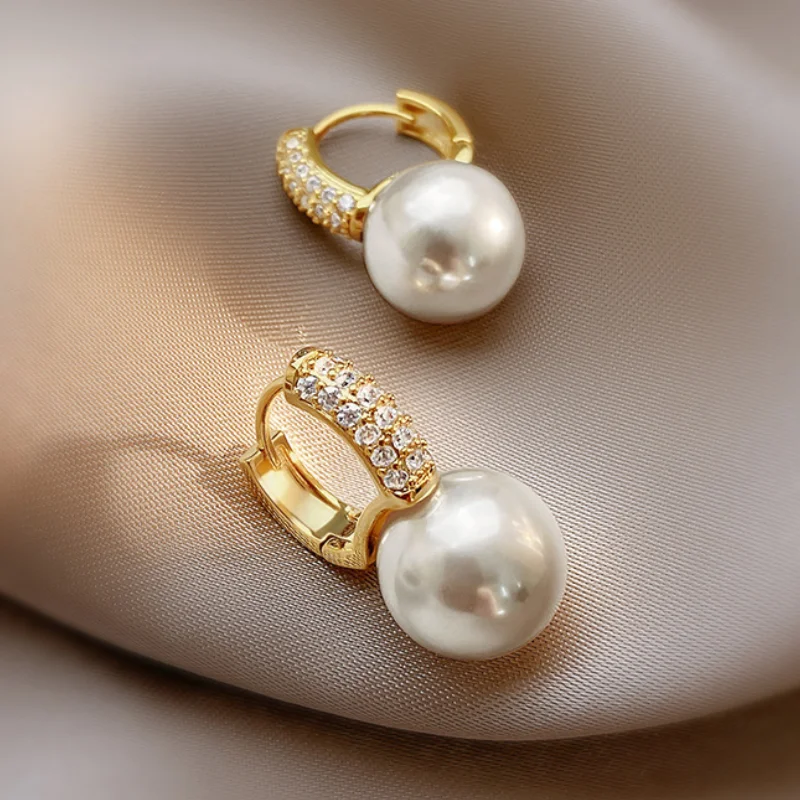 Женские серьги-подвески с искусственным жемчугом и цирконом