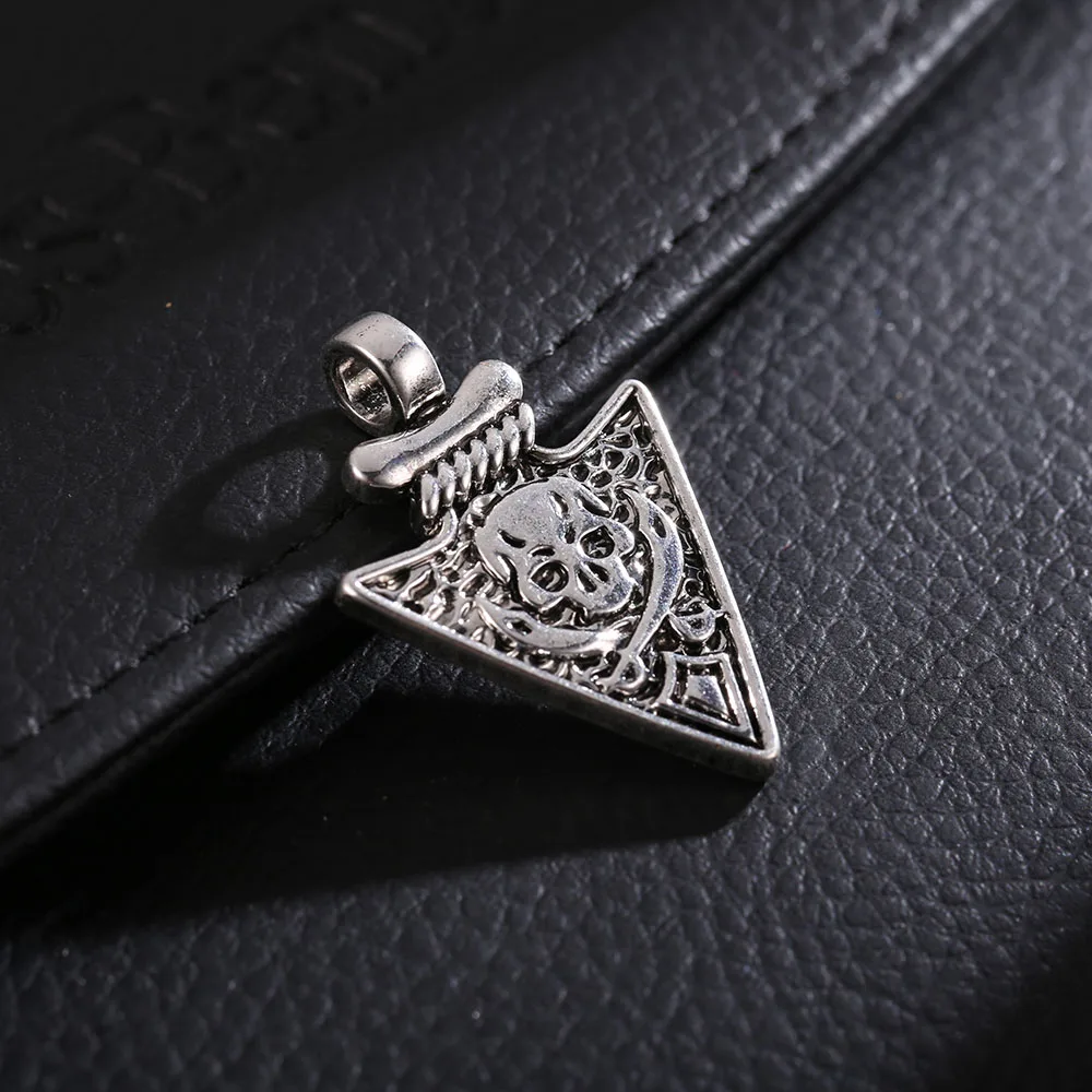 

Coconal Punk Men Women Triangle Skull Carve Pendants Charms For Jewelry Making Handmade Boat Anchor Pendants Accessories DIY