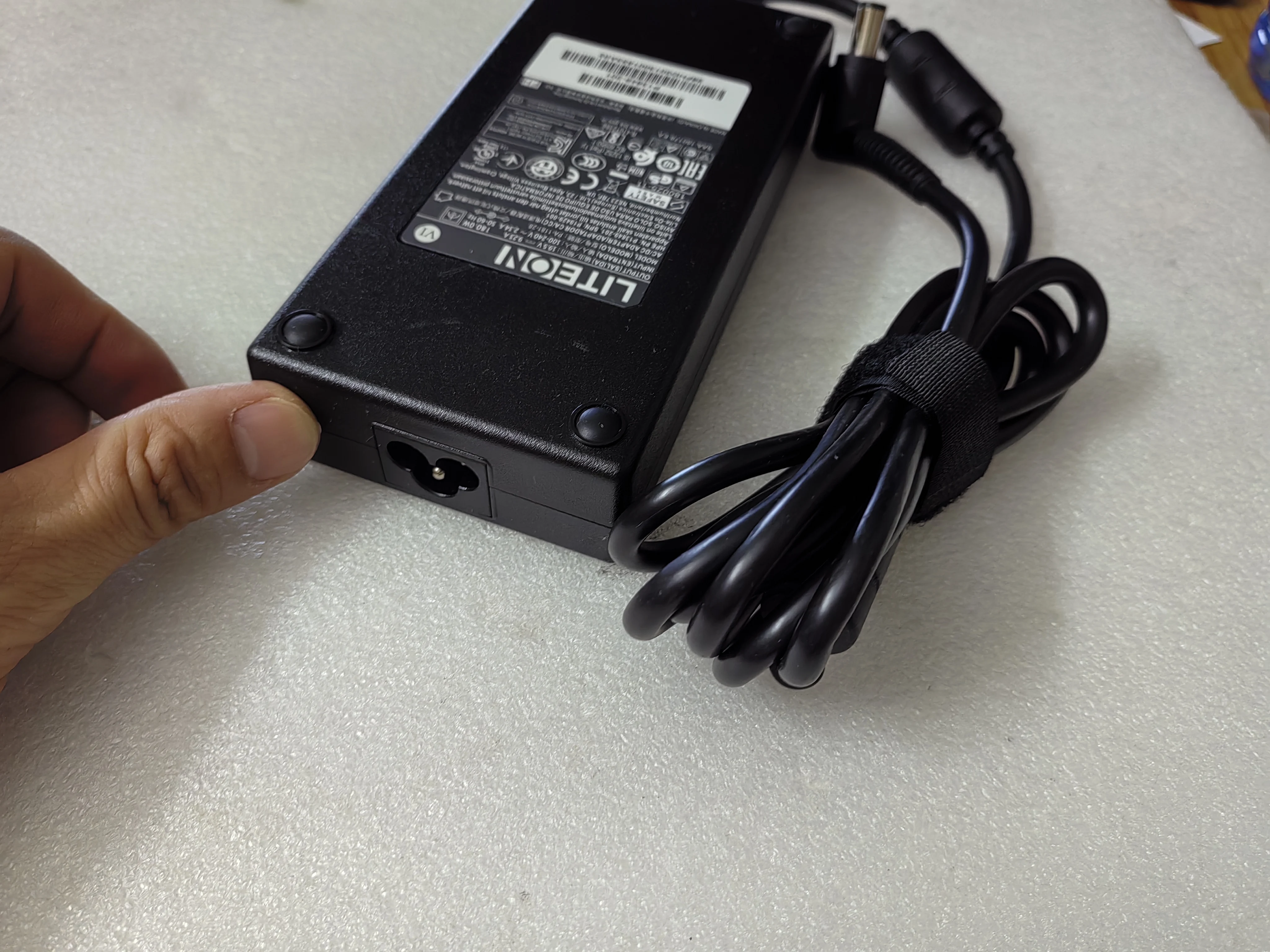 Оригинальный штифт LITEON 19 5 В 9 23 А 180 Вт 7 4 мм * 0 PA-1181-28 P13849-201 для HPE ProLiant MicroServer Gen10 Plus