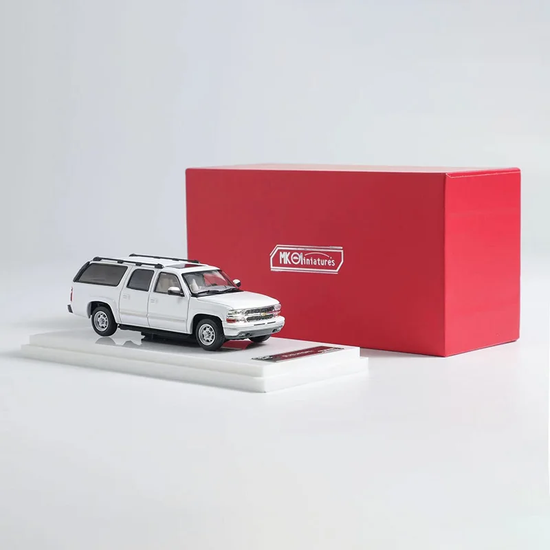 Коллекционные украшения для автомобилей из загородного сплава масштаб 1:64 2003