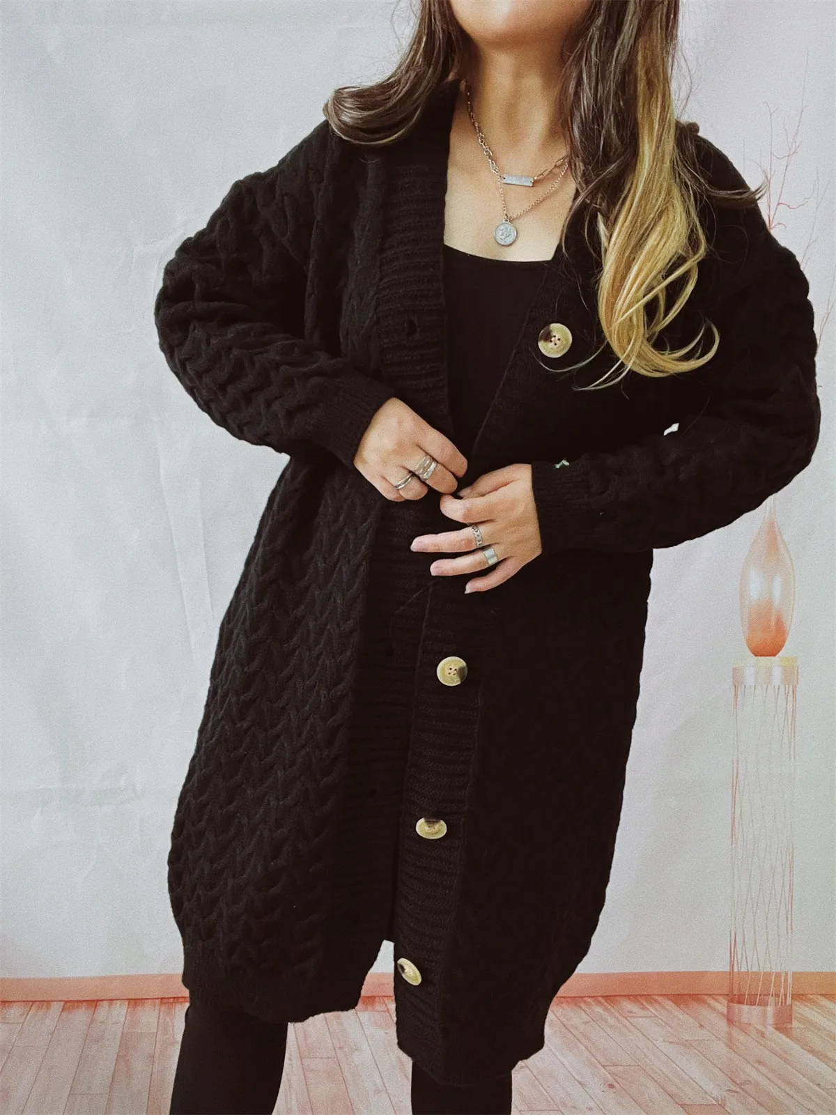 

Женский свитер, пальто, вязаный кардиган в Корейском стиле, винтажная однотонная женская модная куртка в стиле преппи с V-образным вырезом и пуговицами