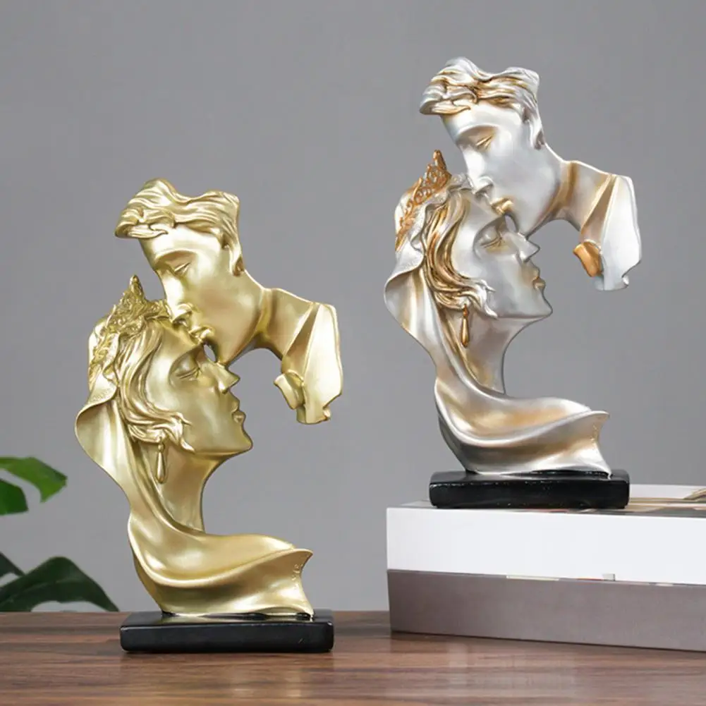 Sculpture Exquisite Couple Gift Resin Creative One Kiss Deep Lovers Figure Statue for Home Decor