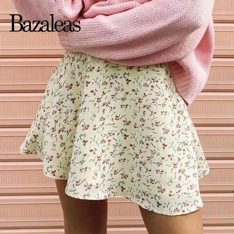 

2022 Vintage Light Yellow Floral Print Chiffon Short Skirt Summer Women Pleated Skirt Harajuku Mini Skirt Elegant Bottoms