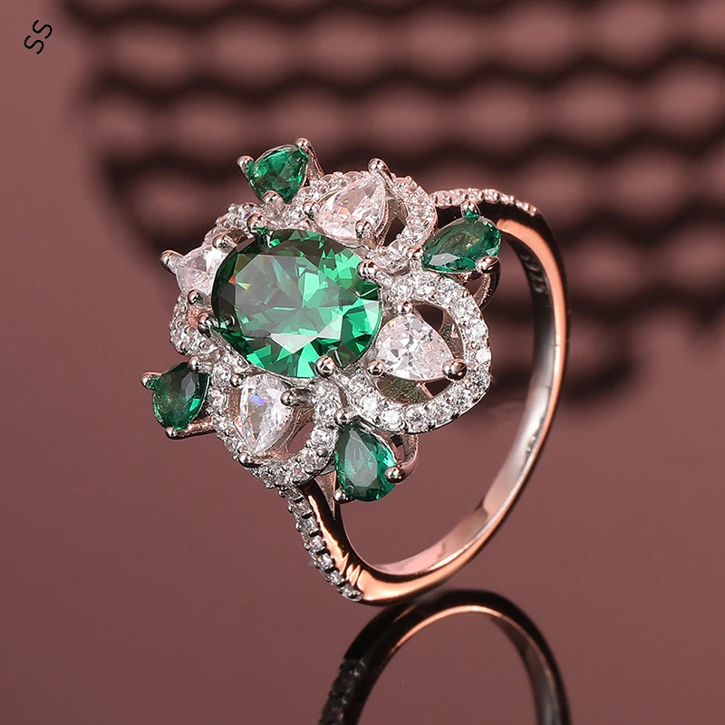 Женское Винтажное кольцо с изумрудом Размер 6/7/8