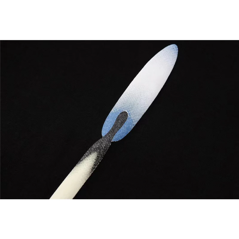 Летняя хлопковая черная футболка большого размера с коротким рукавом и принтом