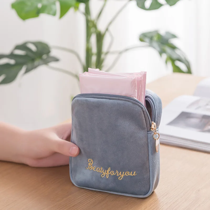 

Fashion Velvet Cosmetic Bag Girls Sanitary Napkin Pad Pouch Napkin Storage Bag Coin Money Card Lipstick Storage Bag Wallet Bag