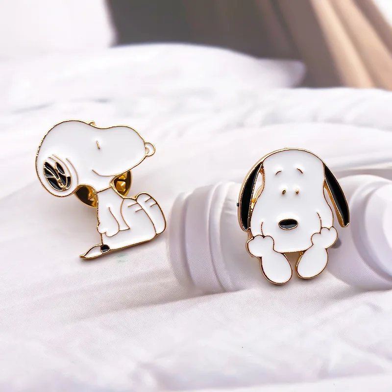 

Мультяшные эмалевые булавки Snoopy, ювелирные изделия, брошь, значок, брошь, булавки для лацканов, джинсы, рубашки, ювелирные изделия, подарки д...
