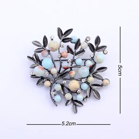 Брошь TANGTANG из камня