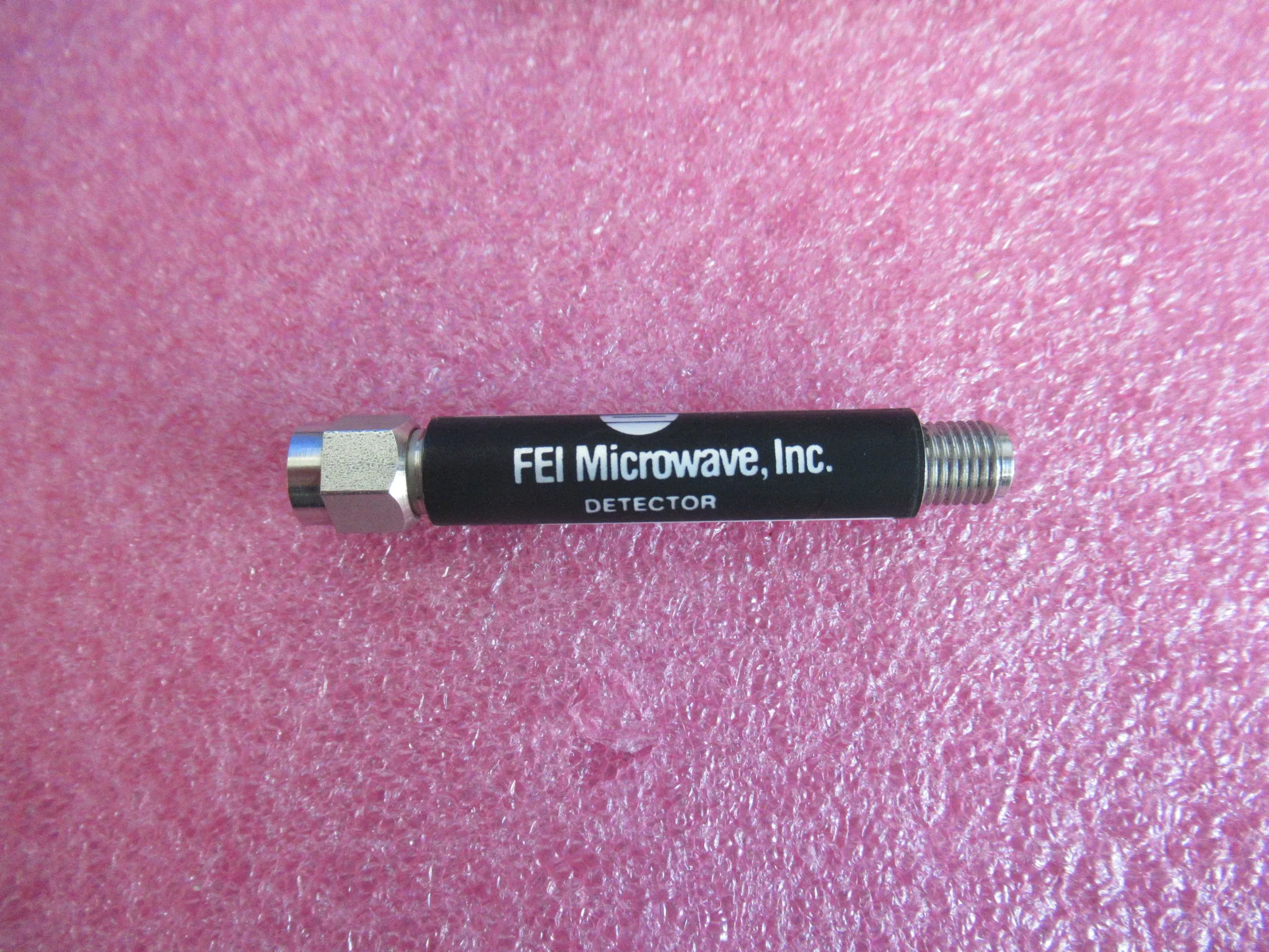FEI импортированный DX1337 SMA папа-SMA мама 4–18 ГГц положительное напряжение