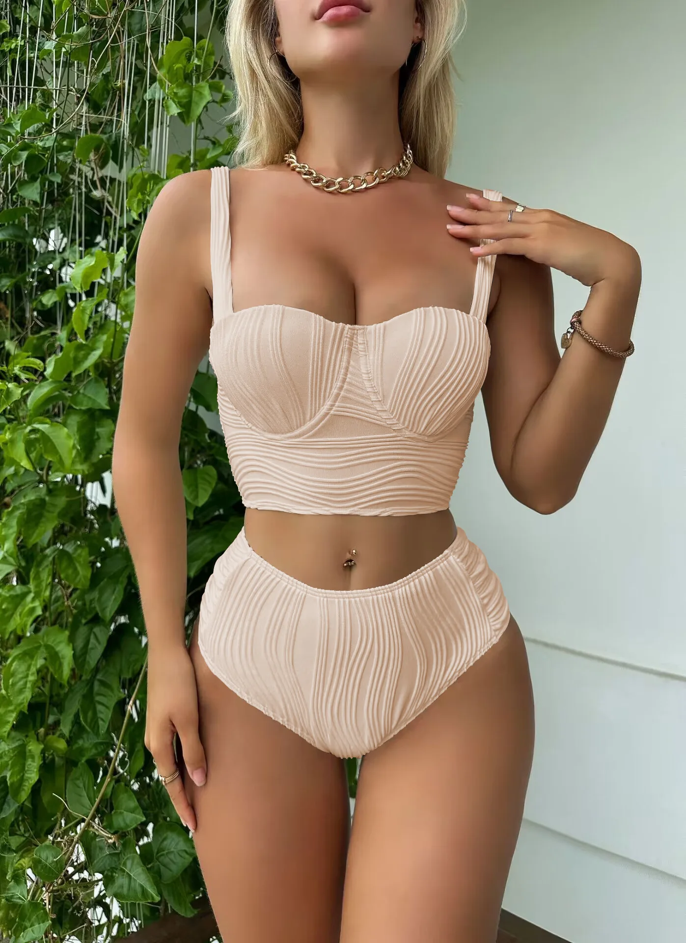 

Sexy Wrinkled Underwire Solid Bikini Female High Waist Swimsuit Women Swimwear Two-pieces Bikini Set Bather Bathing Suit Lady