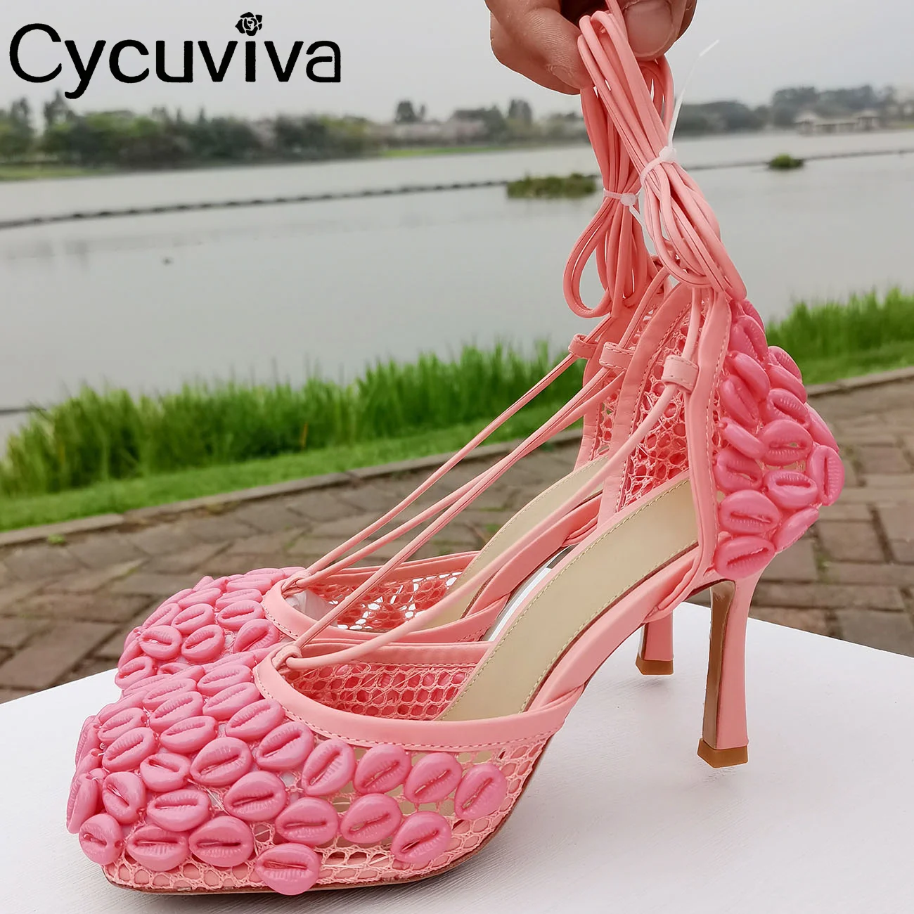 

2022 Full Shell Pink High Heels Sandals Women Brand Shoes Ankle Lace Up Summer Bridal Shoes Ladies Runway Net Designer Sandals