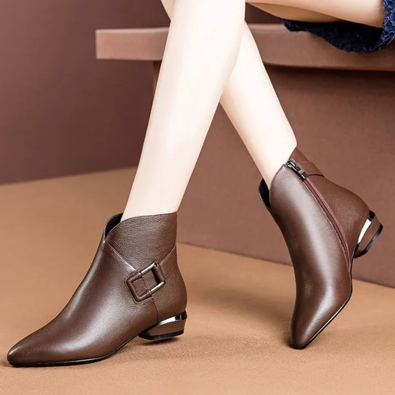 

2022 Winter New Women's Ankle Boots European Fashion Pointed Thick Heel Short Boots Low-heeled Belt Buckle Female ladies Boots