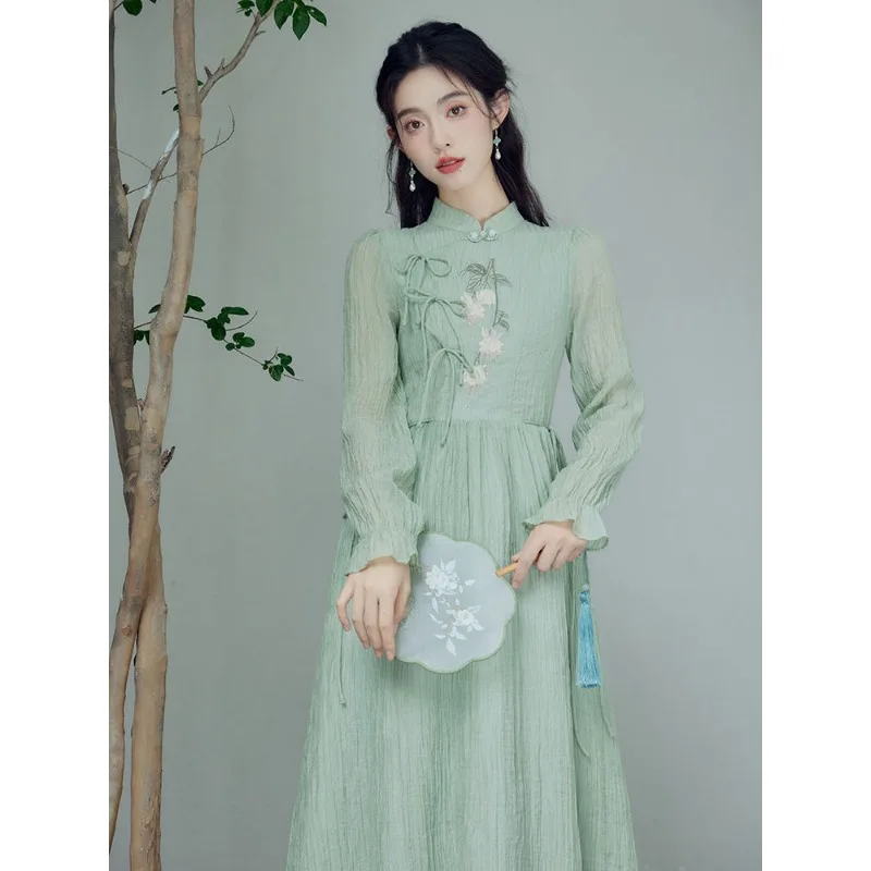 Женское китайское платье Cheongsam с воротником-стойкой и длинными рукавами зеленое
