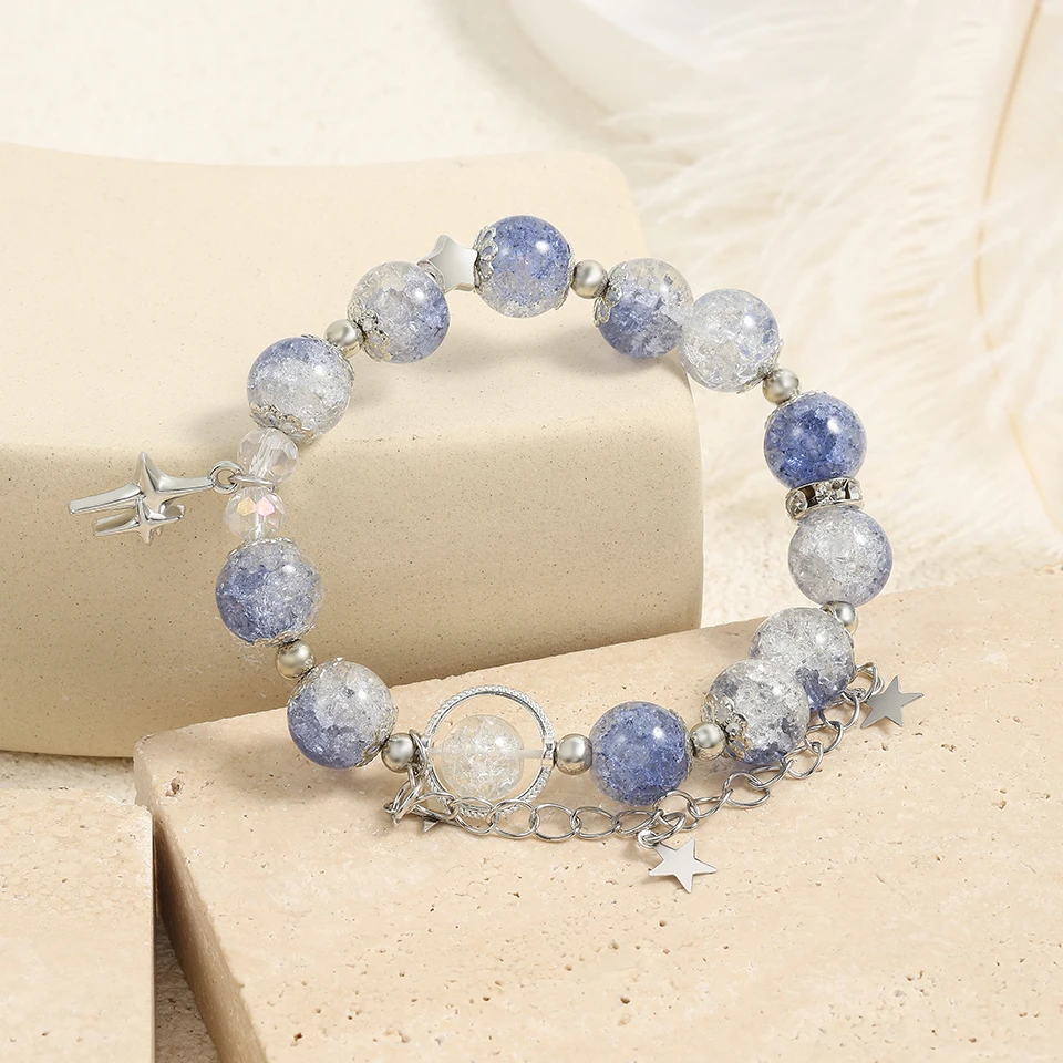 Женский эластичный браслет с бусинами и кристаллами