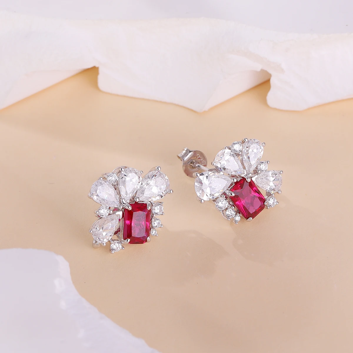 FRANKL S925 Красная Ранняя Весна Цветочная сцена Модные серьги-гвоздики для женщин