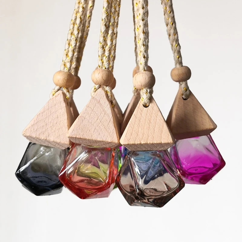 

Elegant Diamond Design Auto Hanging Pendant Ornament Mini Perfume Bottle
