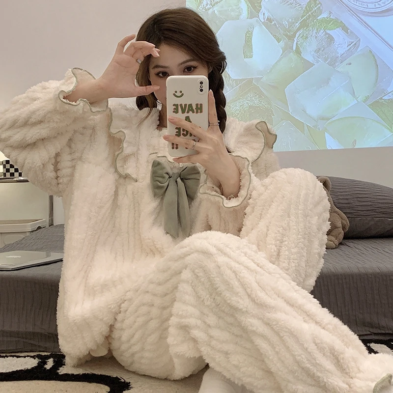 

Пижама женская зимняя флисовая Милая фланелевая с кукольным воротником с милым мультяшным рисунком теплый уютный Женский комплект домашне...